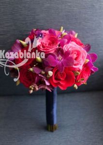 Bidermajer - Ruže i phalaenopsis